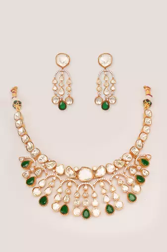 Dramatic and stylish moissanite set with matching earrings