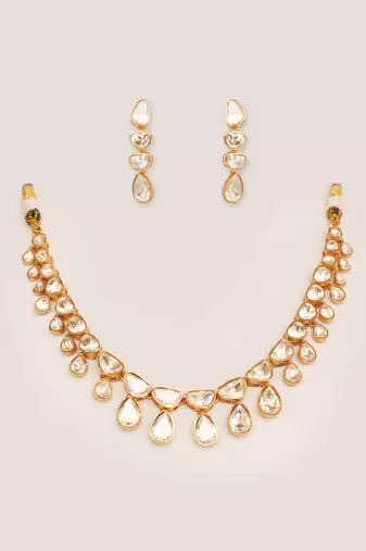 Dramatic and stylish moissanite set with matching earrings