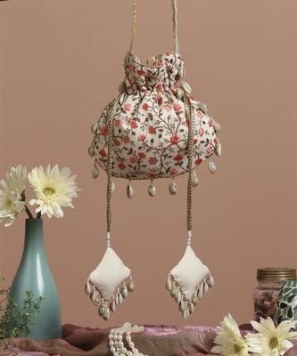 Cream and peach floral potli bag 4