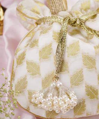 Gold and white chanderi potli bag 3