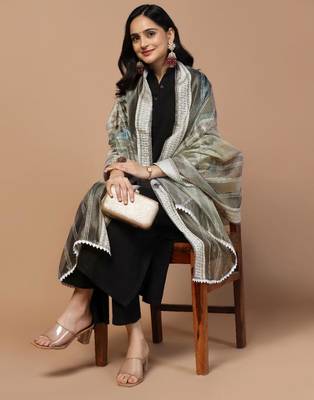 Grey Organza Fabric Wevon With Digital Printed Ceremonial Stylish Dupatta 4