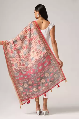 Wevon Jari Border With Digital Printed Pink Linen Dupatta