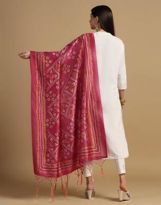 Gajri Assam Silk Digital Printed Ceremonial Dupatta 2