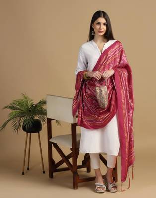 Gajri Assam Silk Digital Printed Ceremonial Dupatta 3