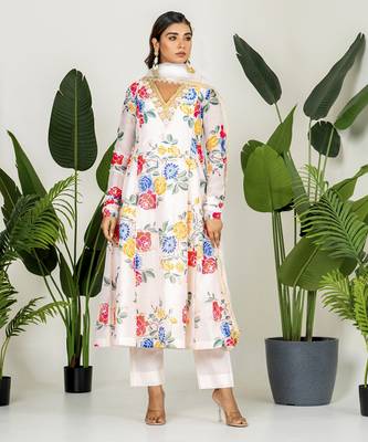 Multi-colored chanderi digital printed kurta set 2