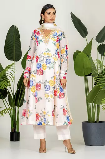 Multi-colored chanderi digital printed kurta set