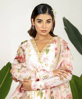 Pastel peach chanderi digital printed kurta set 3