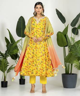Yellow chanderi digital printed kurta set 1