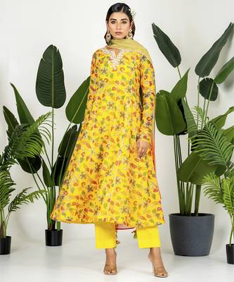 Yellow chanderi digital printed kurta set 5