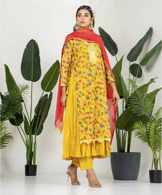 Yellow chanderi digital floral printed kurta set 1
