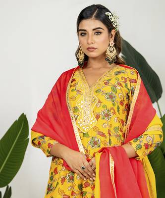 Yellow chanderi digital floral printed kurta set 3