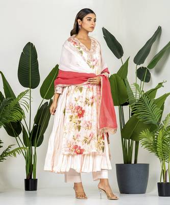 Pastel peach chanderi digital printed kurta set 5