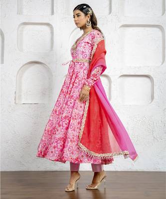 Blush pink floral printed & embroidered anarkali set 4