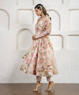 Peach floral printed & embroidered anarkali set 4