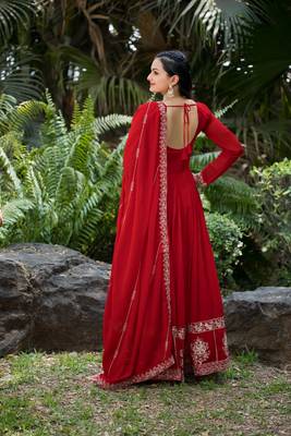 Red georgette zari sequins embroidery flared gown with heavy dupatta 2