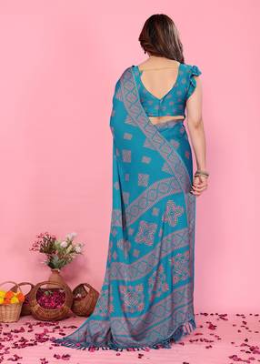 Blue blocked printed daily wear chiffon georgette saree   3