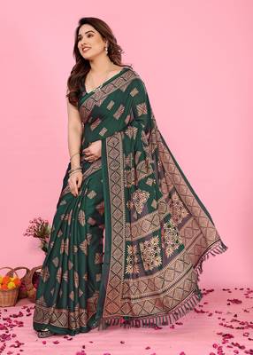Green blocked printed daily wear chiffon georgette saree   1