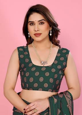 Green blocked printed daily wear chiffon georgette saree   2