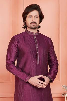Men margenta jacquard silk brocade  pintux straight kurta 3