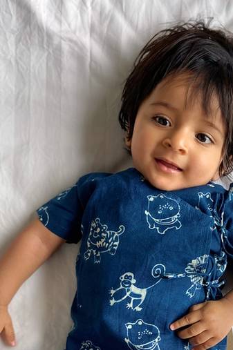 Organic newborn bag with white angrakha