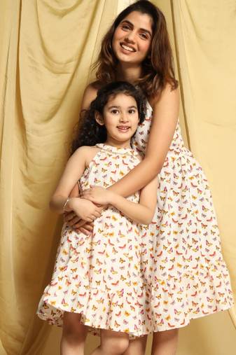 Mom and daughter matching white printed tiered dress