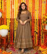 NIGHT STAR EMBROIDERED GEORGETTE SUIT SET 