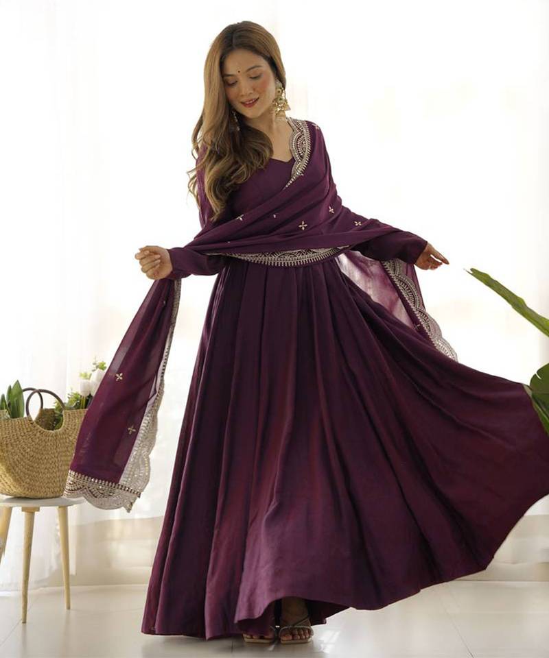 NEW PREMIUM QUALITY PURE ROMANSILK CHANDERI FABRIC FULLY FLAIR ANARKALI,WITH DUPPTA SET,PENT READY TO WEAR