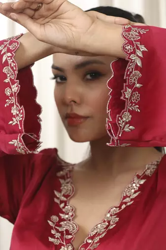 Riddhi kaftan set