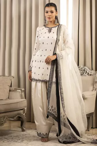 Black on white kurta set