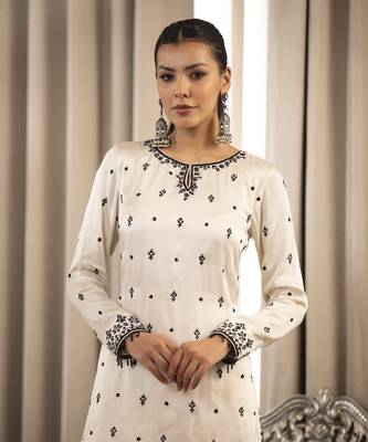 Black on white kurta set 3