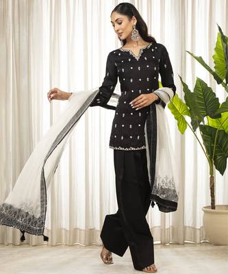 White on black kurta set 1