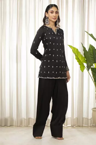 White on black kurta set
