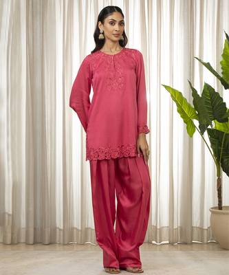 Kashmiri pink richa kurta set 1