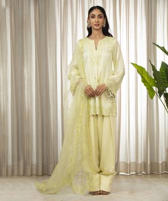Butter yellow richa kurta set 1