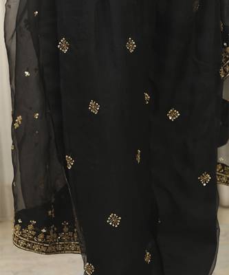 Siyah embroidered salwaar set 3