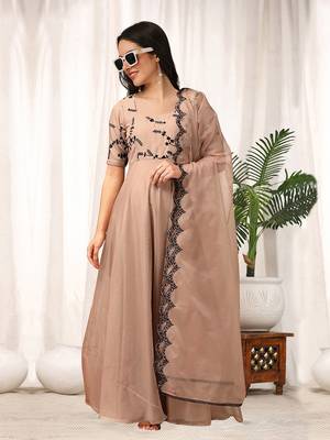 Trendmalls Organza Embroidery Anarkali Kurta Pant Salwar Suit Set 4