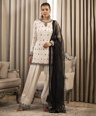 White on black kurta set 1