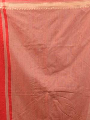 Red cotton handspun soft saree with texture borders 4