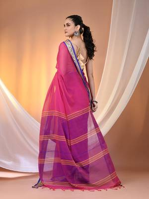 Pink mulmul cotton soft saree with texture borders Without blouse 3