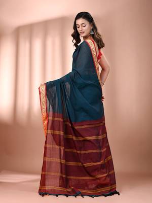 Teal mulmul cotton soft saree with texture borders Without blouse 3