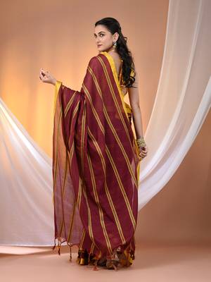 Maroon cotton handspun soft saree with ziczac pattern 3