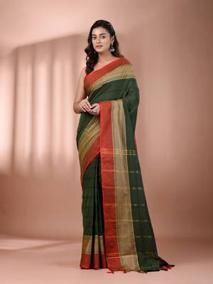 Green cotton handspun soft saree with texture borders 1