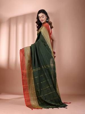 Green cotton handspun soft saree with texture borders 3