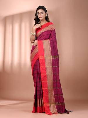 Magenta cotton handspun soft saree with texture borders 1