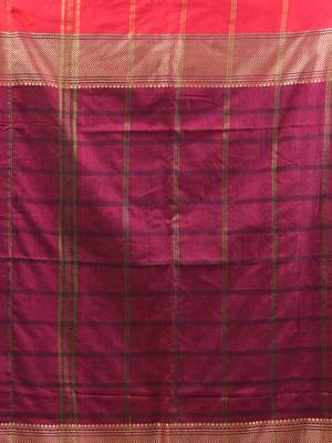 Magenta cotton handspun soft saree with texture borders 4