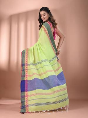 Light green cotton handspun soft saree with texture borders 3