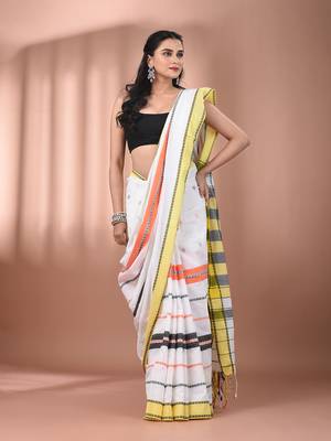 White cotton handspun soft saree with texture borders 1