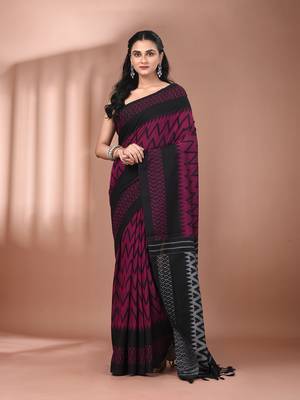 Magenta cotton handspun soft saree with ziczac pattern 1