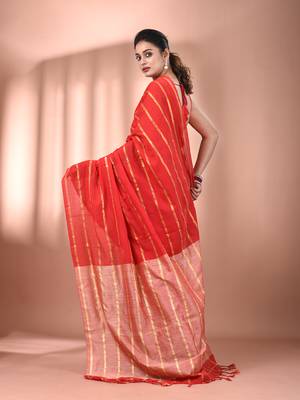 Red cotton handspun soft saree with zari stripe pattern 3