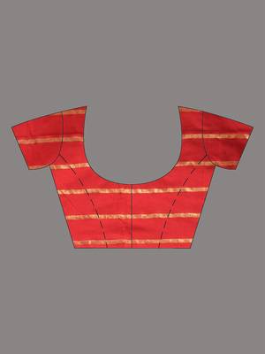 Red cotton handspun soft saree with zari stripe pattern 5